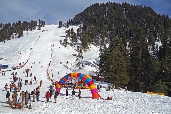 pak-tours.com/from lahore winter tour best family winter tour swat pak-tours.com