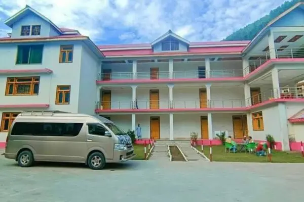 eden hotel-naran