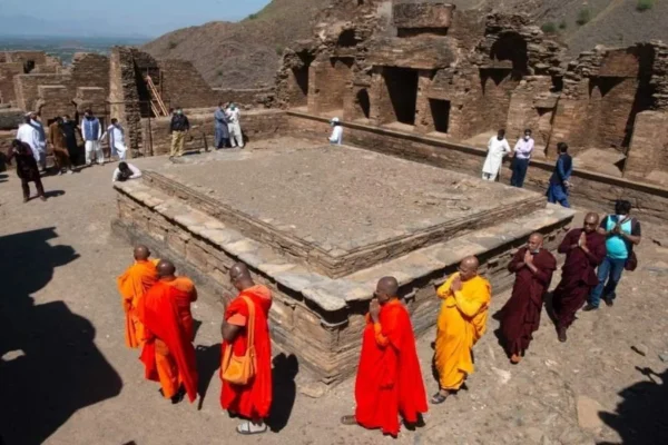 religious Buddhist sites tour in pakistan