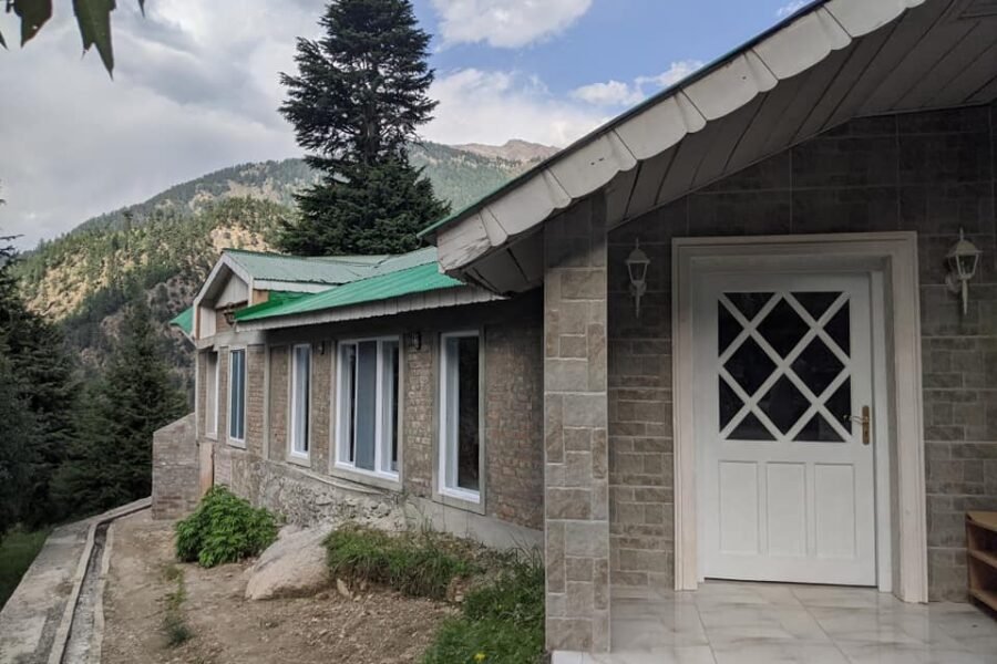 Pine Crest Resort Kalam