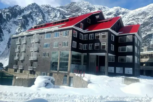 Creek Hotel Naran