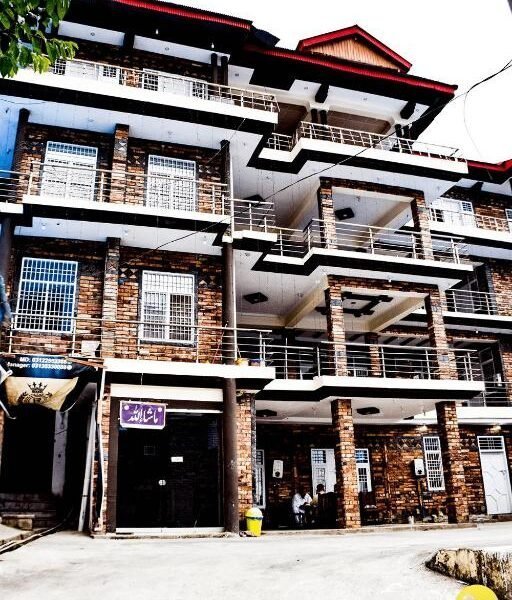 Royal Inn Hotel Kalam