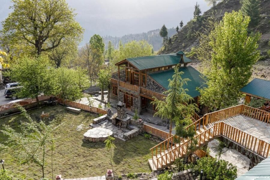 Walnut Heights By Roomy, Kalam