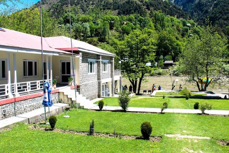 PTDC Tourists Lodges Keran Tourism Exterior Guest House river side view
