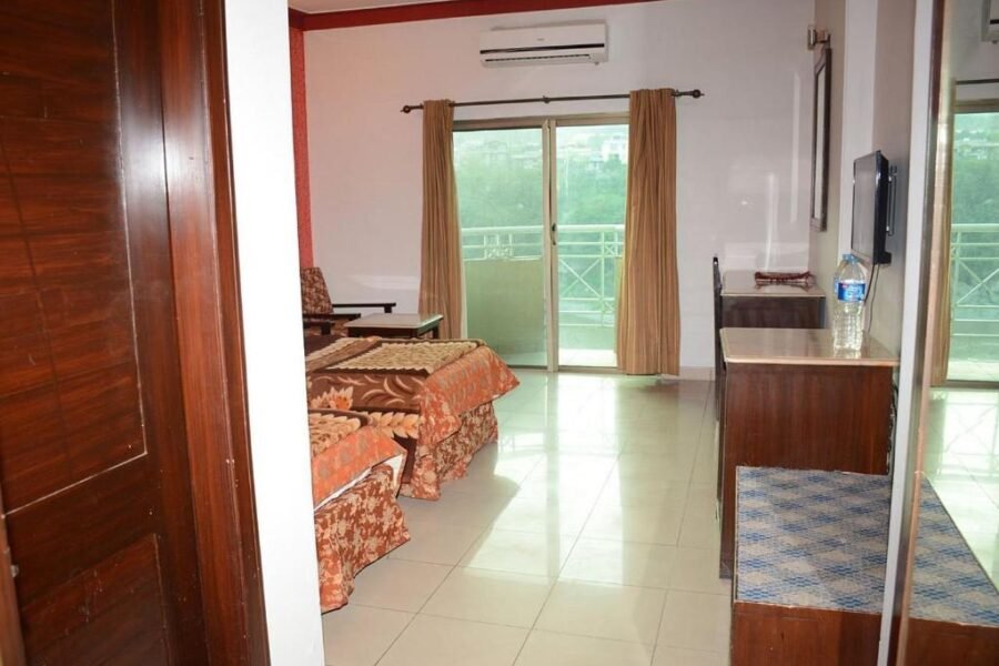 Sangam Hotel Muzaffarabad 2 beds AC room