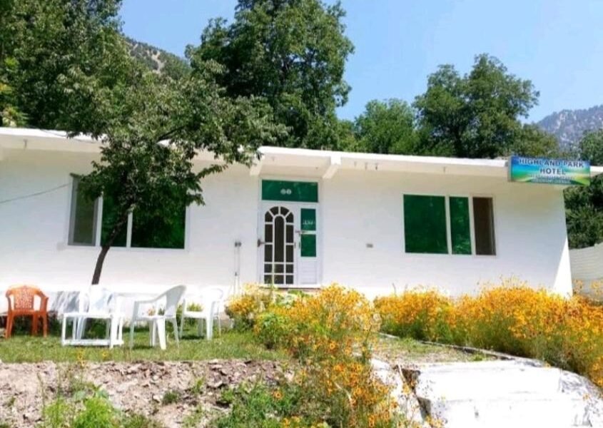 Highland Park Hotel Kalash Valley