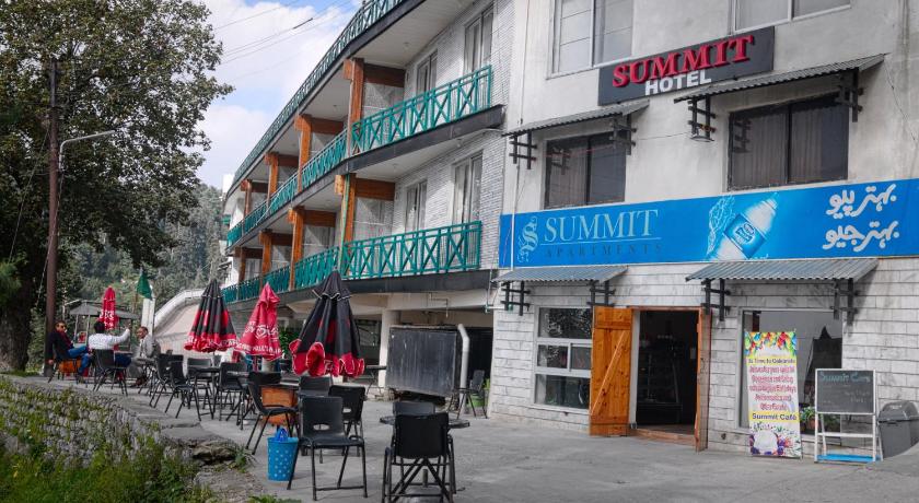 Summit Hotel & Apartments