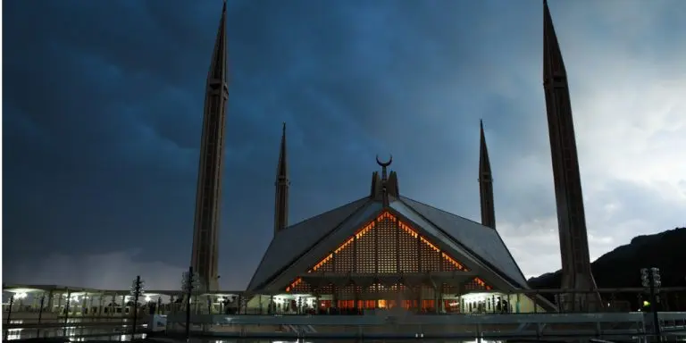shah faisal masjid top tourist place in islamabad 