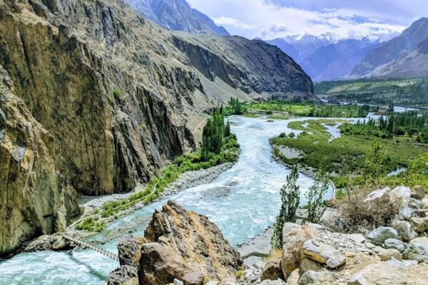 Hunza group tour package from lahore islamabad