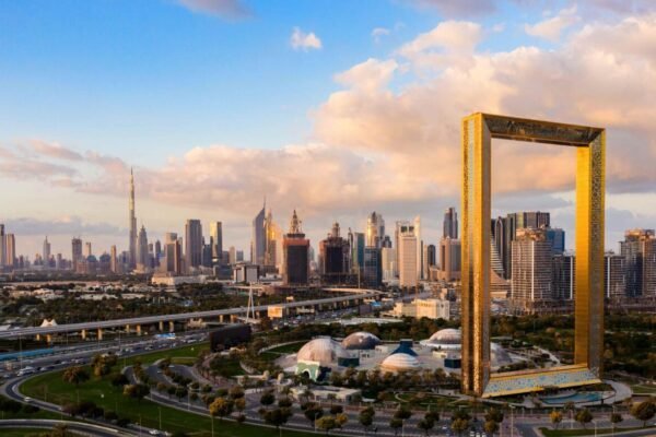 Dubai-Frame-UAE dubai tour packages from lahore