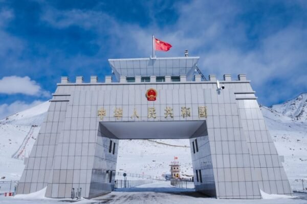 Khunjerab China Border Travel Guide – Karakoram Highway, Altitude & Tips Khunjerab China Border Travel Guide – Karakoram Highway, Altitude & Tips