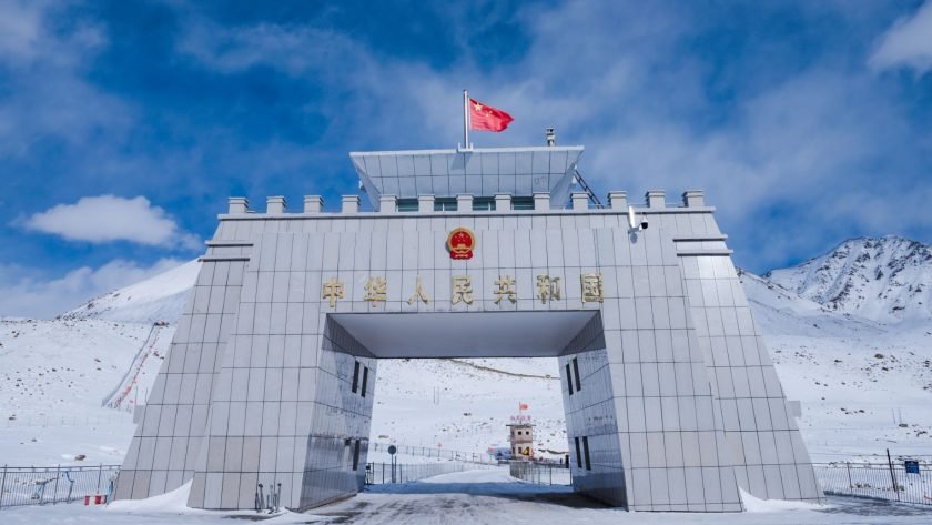 Khunjerab China Border Travel Guide – Karakoram Highway, Altitude & Tips