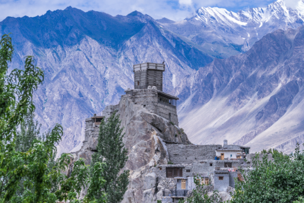 hunza altit fort Hunza Tour Packages from Islamabad