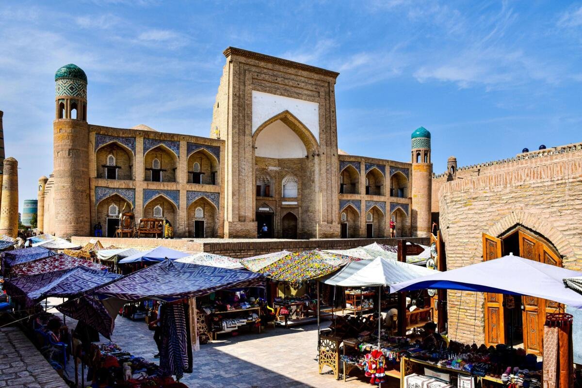 Tour to Uzbekistan from Pakistan 6 Days